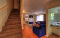 Rainbow Getaway Holiday Apartments image 9